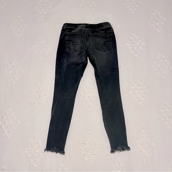 American Eagle Distressed Jeans - Picture 3 of 5